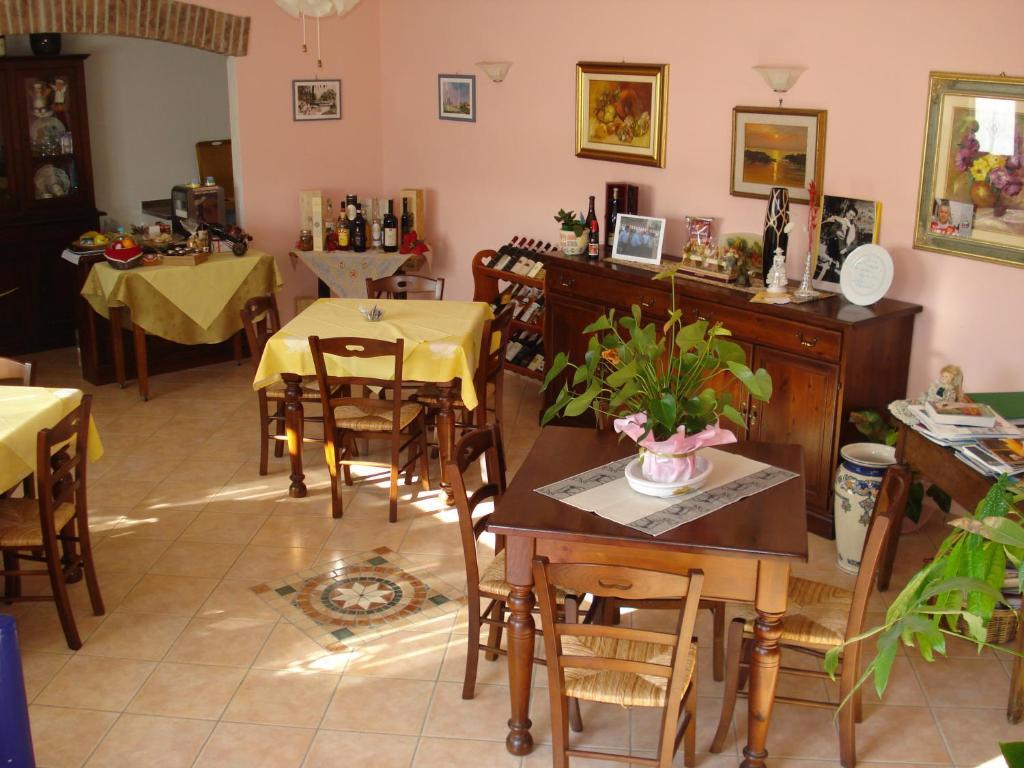 Agriturismo Ai Piacentini Santo Stefano Belbo Eksteriør bilde