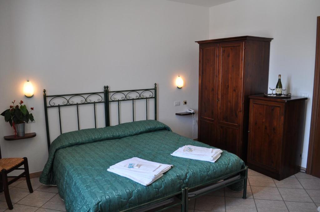 Agriturismo Ai Piacentini Santo Stefano Belbo Eksteriør bilde